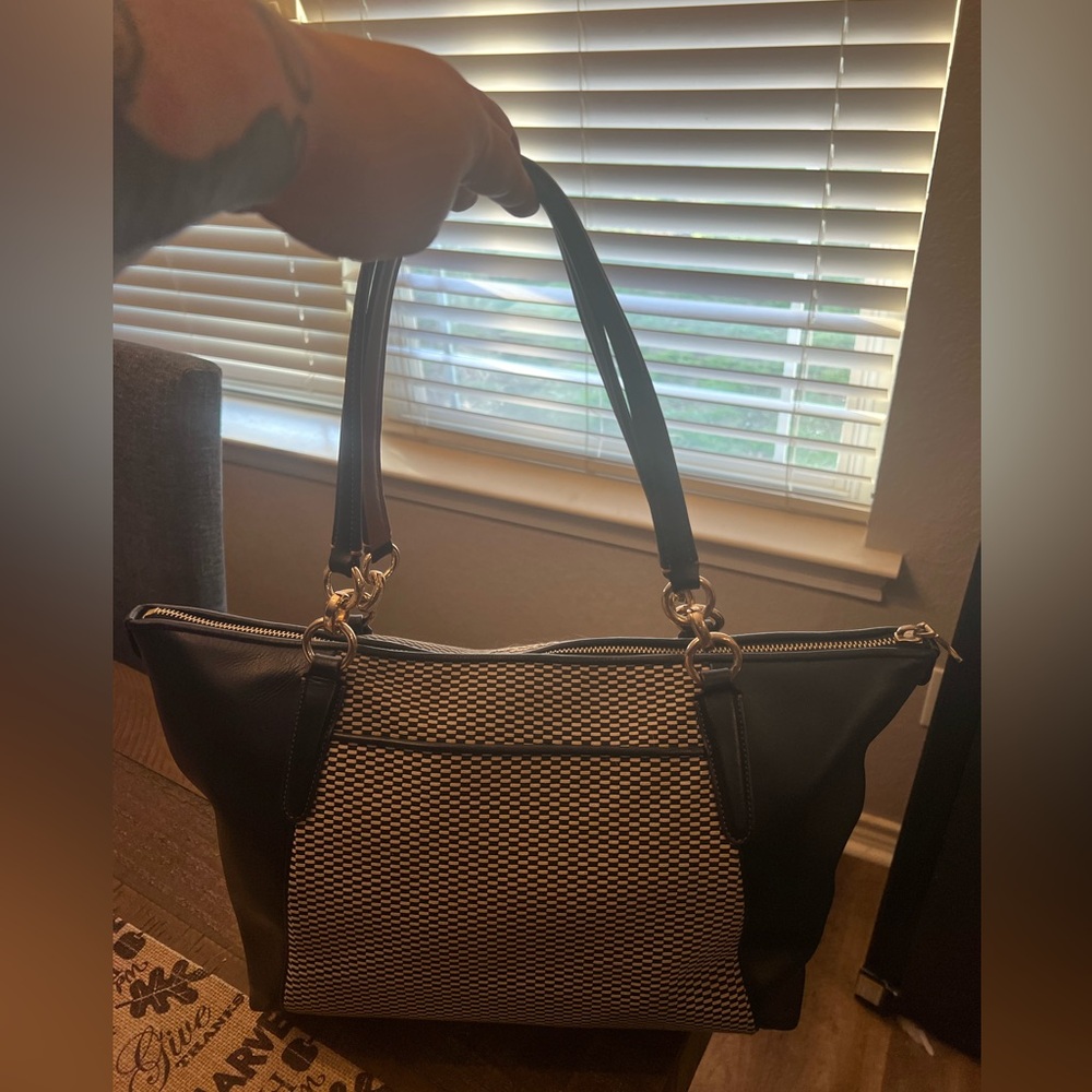 Coach Legacy Jacquard Bag🩷 - Picture 2 of 7
